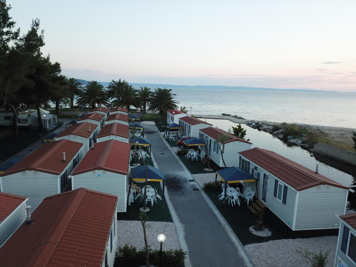 Happy Camp Mobile Homes In Castello Camping & Summer Resort Neos Marmaras Eksteriør bilde